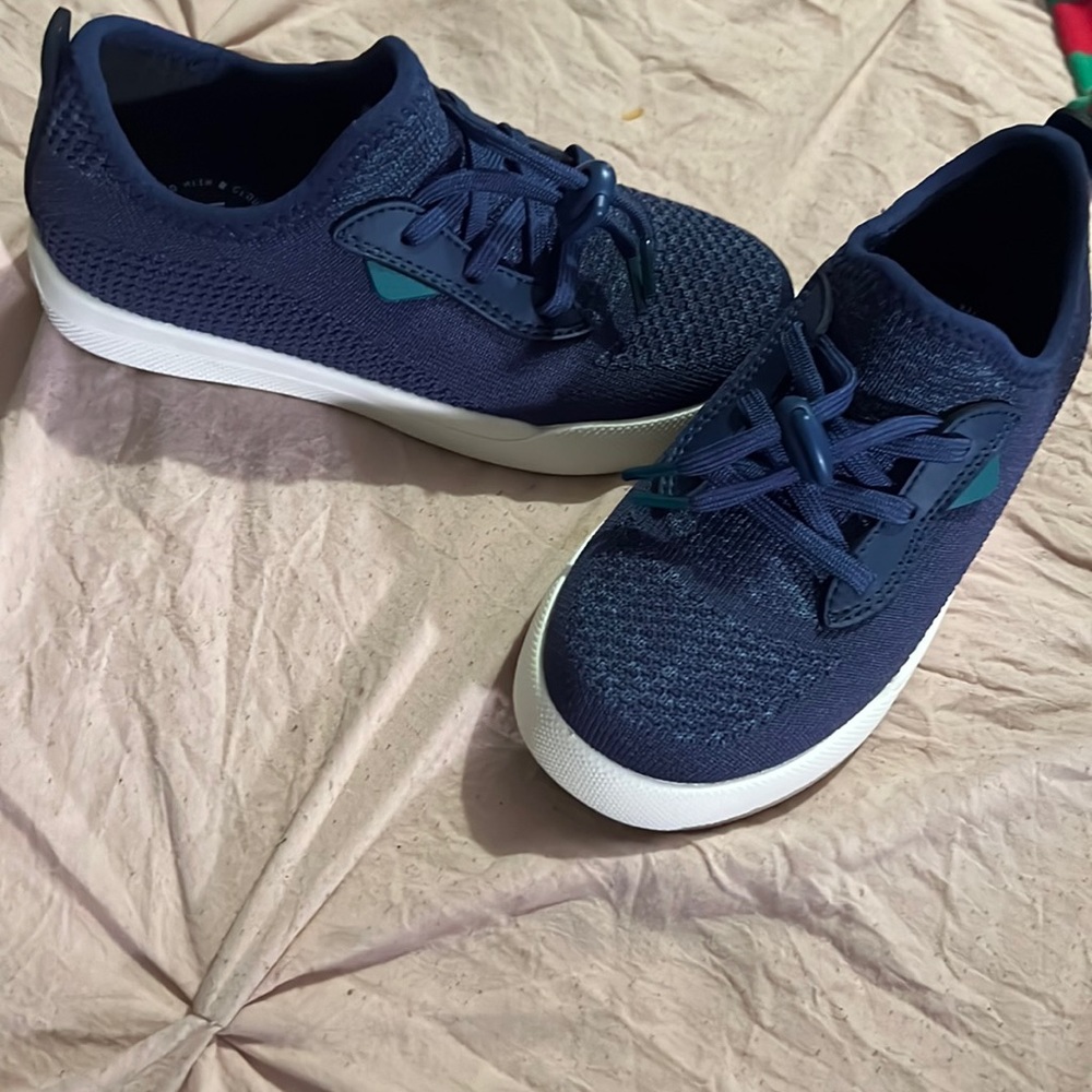 NEW Vessi 100% Waterproof Kids Weekend Sneaker